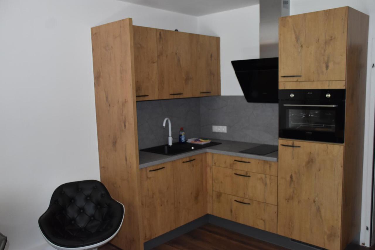 كابرون Apartment Mark By Four Seasons Apartments المظهر الخارجي الصورة
